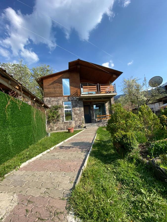 Buo'S Guest House Borjomi Eksteriør bilde